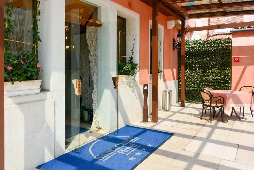 Hotel Santa Chiara Main image