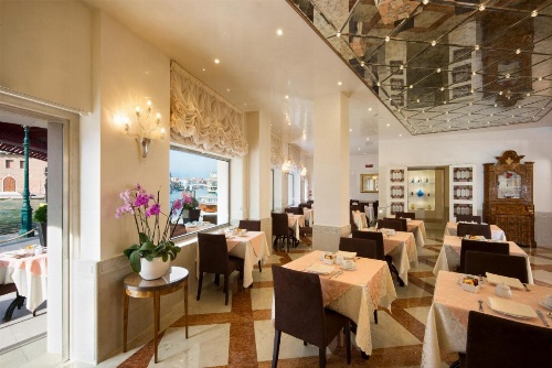 Hotel Santa Chiara image 38