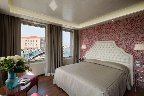 Hotel Santa Chiara image 4